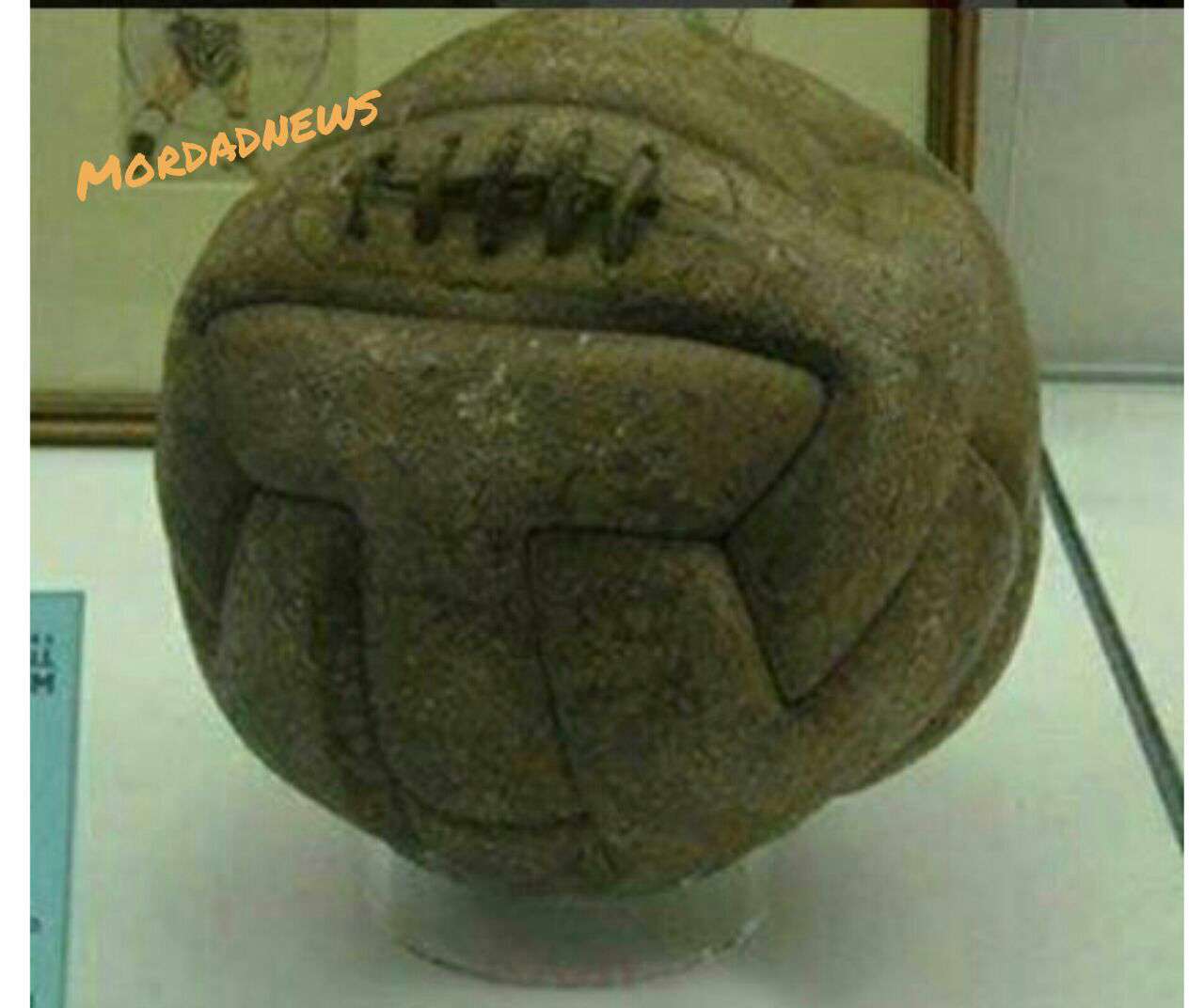 اولین توپ استفاده شده در فینال جام جهانی ؛ سال 1930